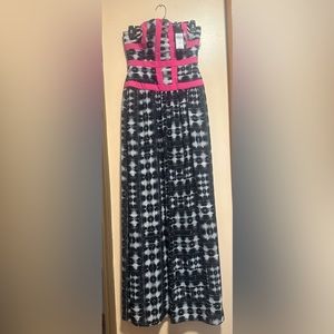 BCBGMaxazria Dress. New with Tags